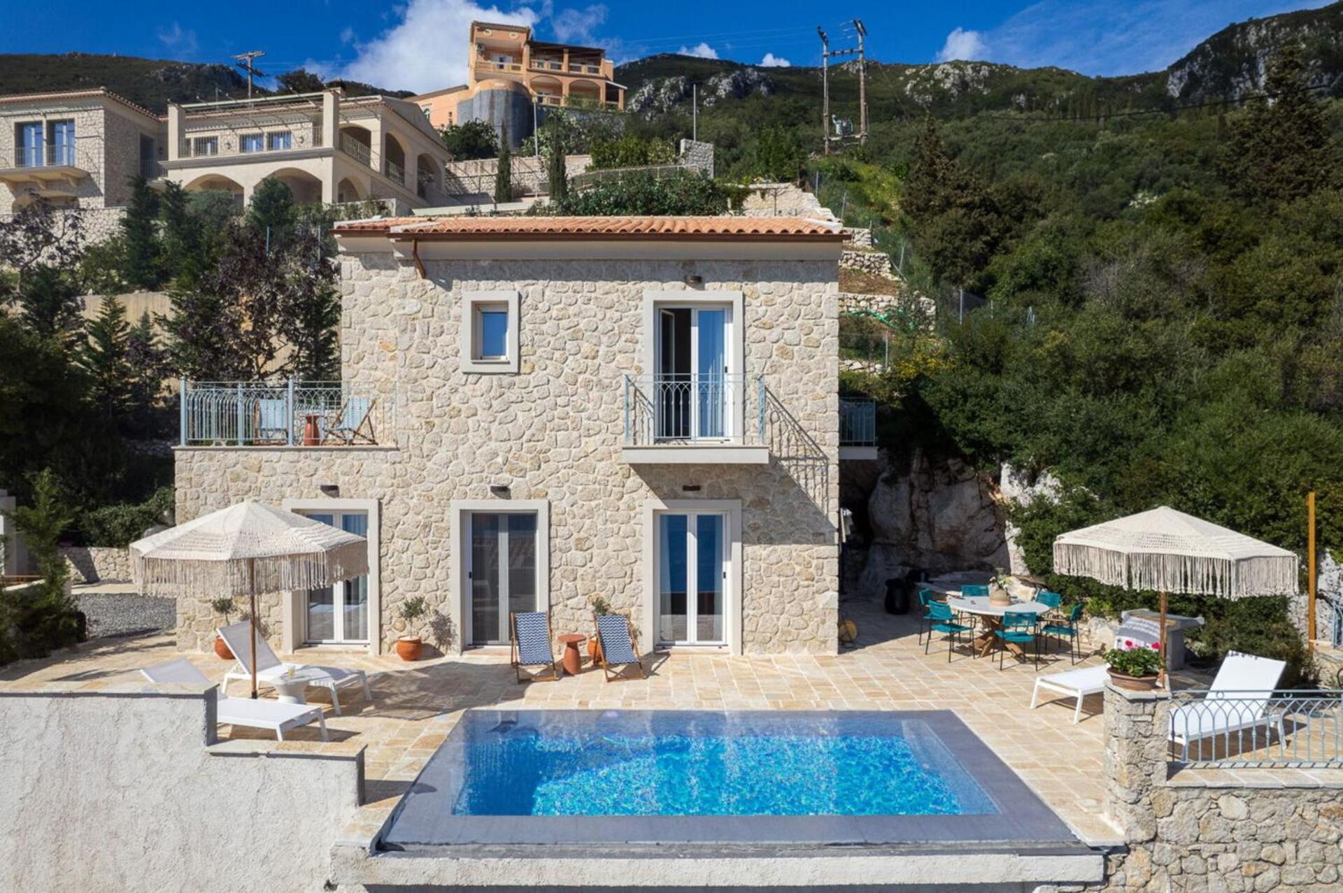 Thea Mare Levantes By Posarellivillas Villa