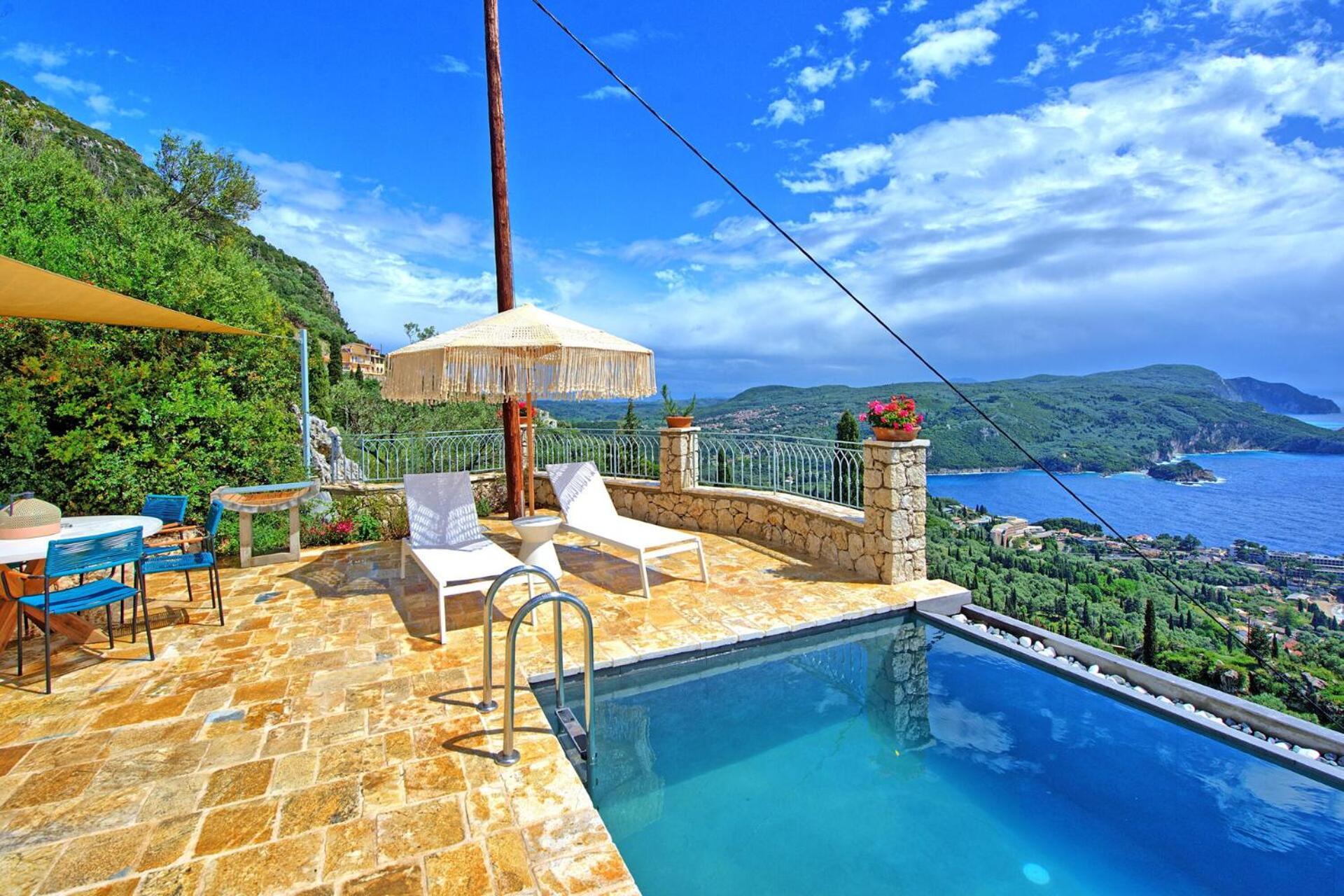 Villa Thea Mare Levantes By Posarellivillas
