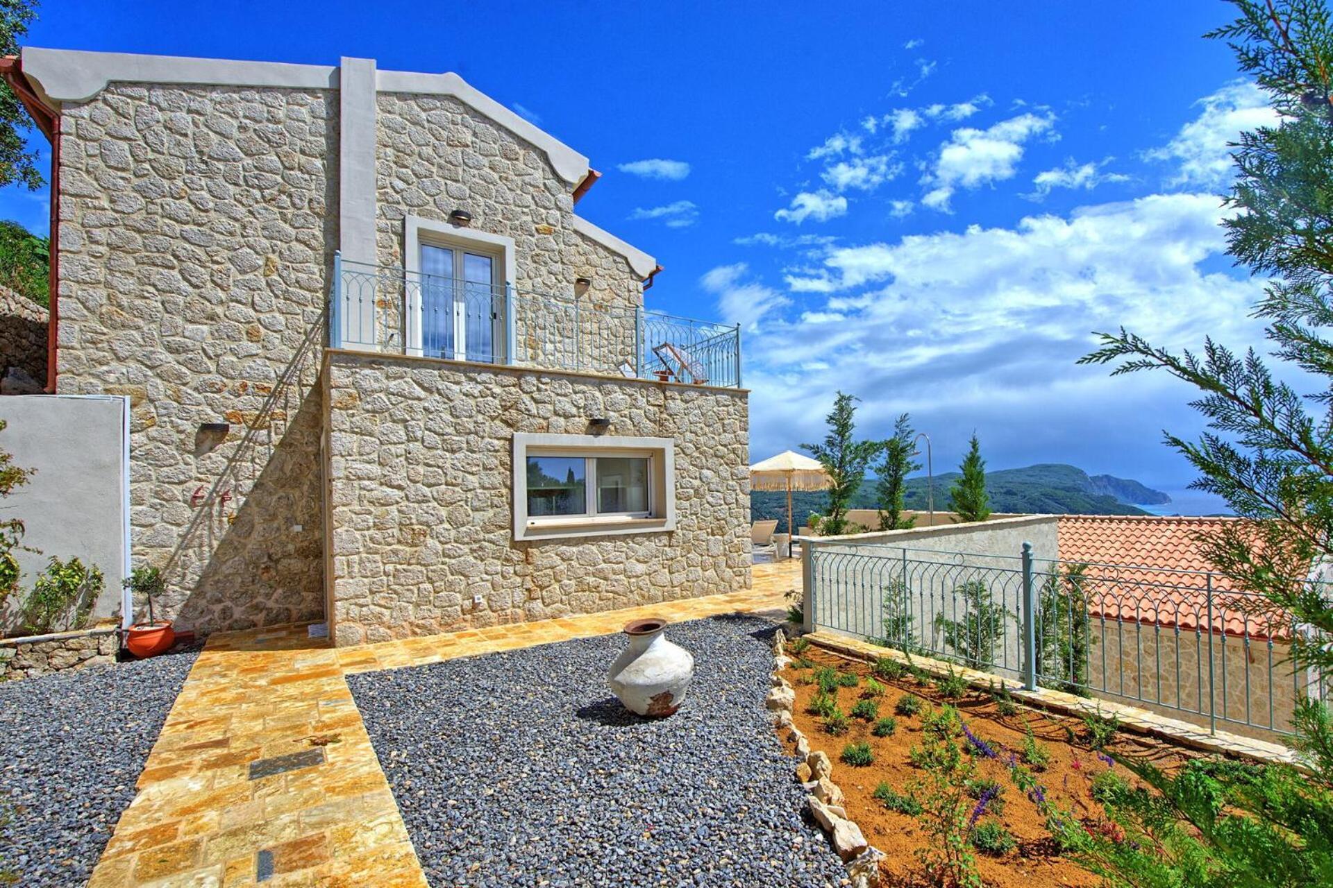 Thea Mare Levantes By Posarellivillas Villa