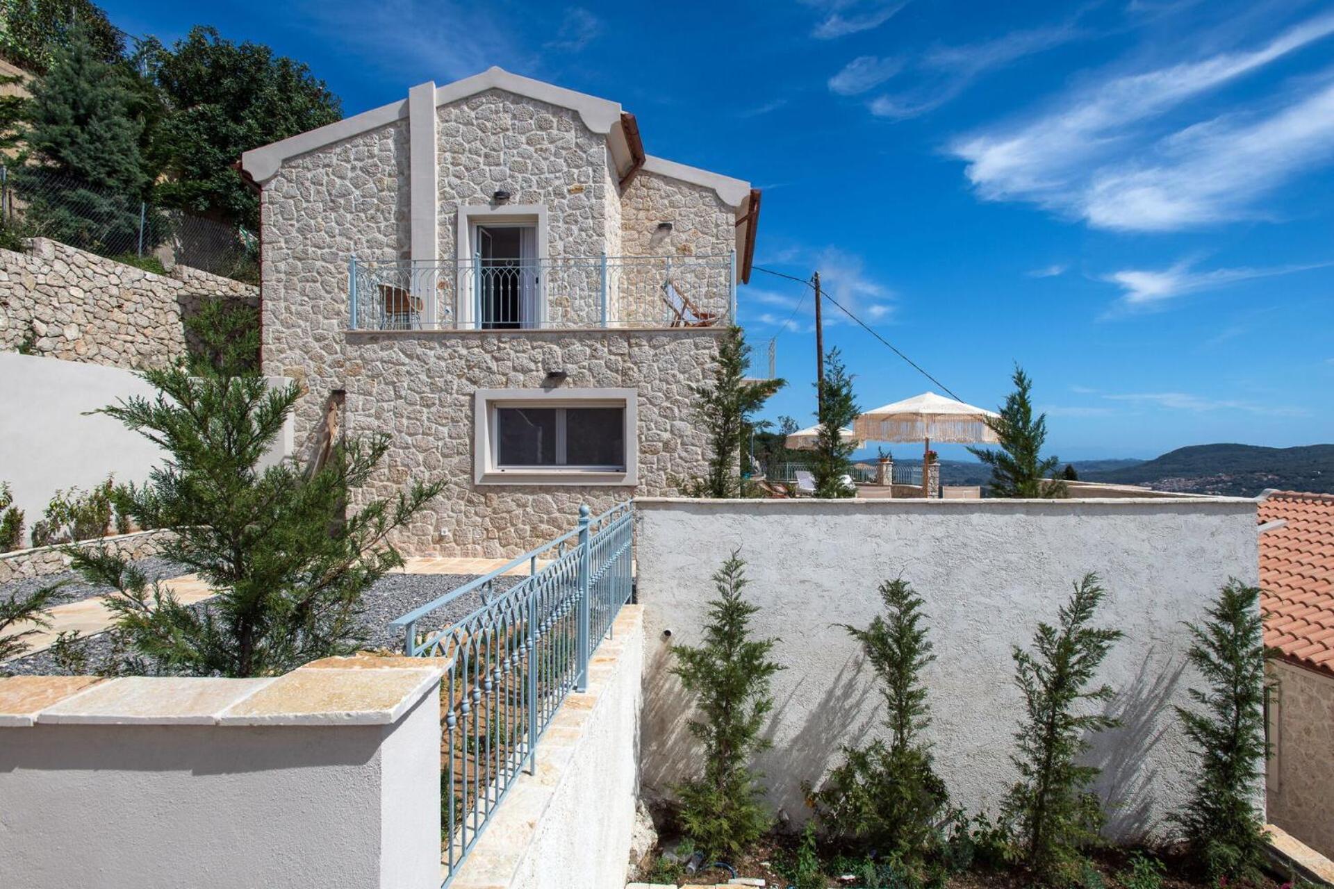 Villa Thea Mare Levantes By Posarellivillas *